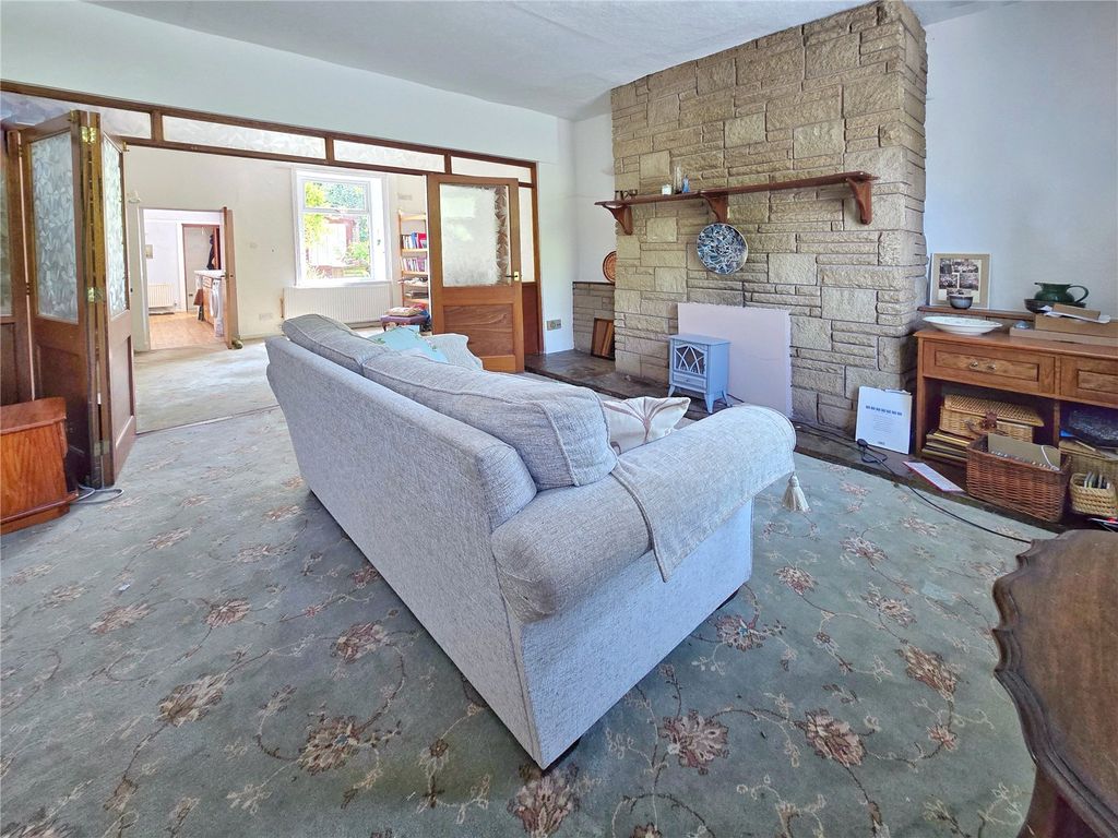 Property photo 2 of 18 Lounge Dining Room