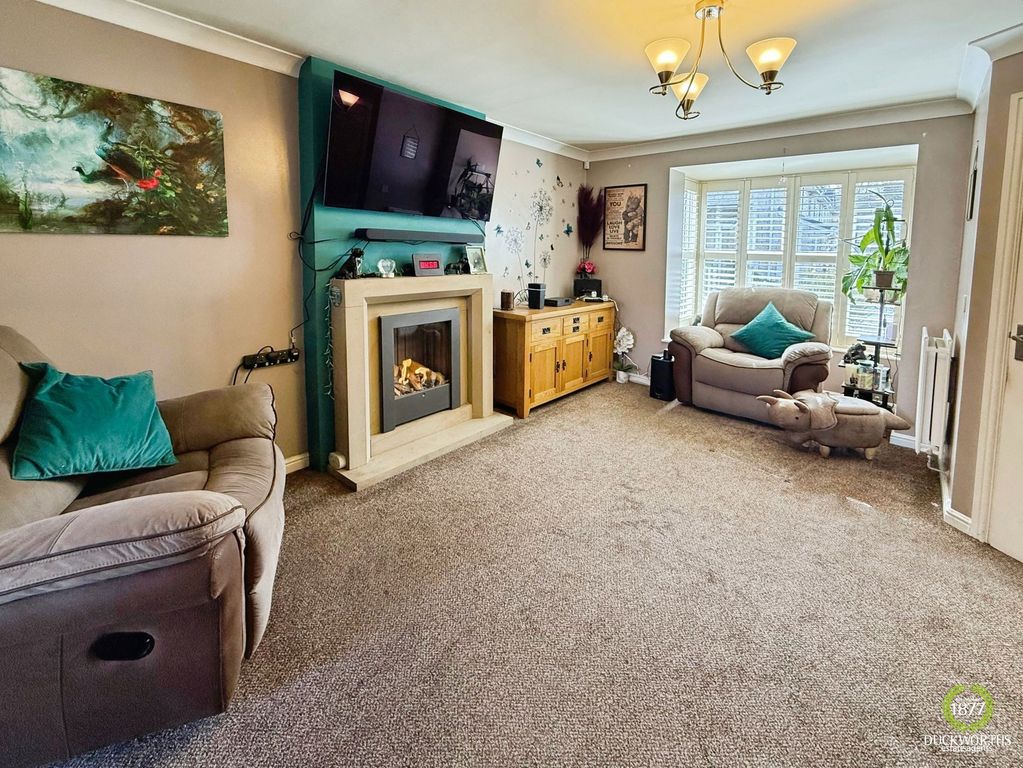 Property photo 3 of 25