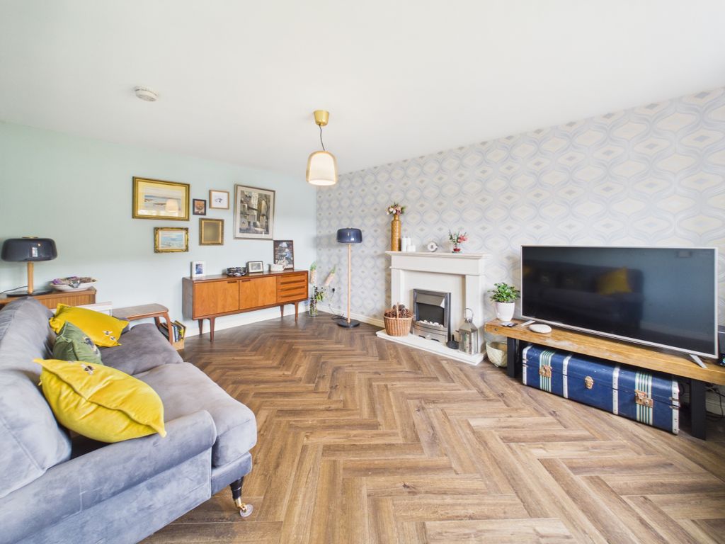 Property photo 2 of 38
