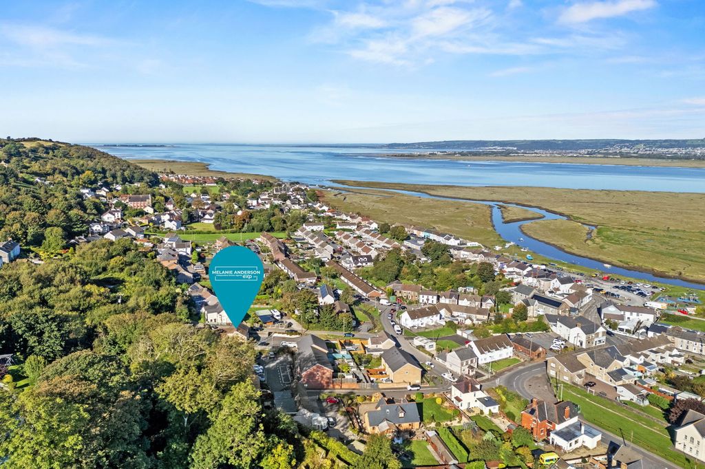 Property photo 3 of 34