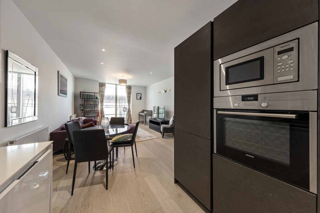 Property photo 2 of 14 094A3575