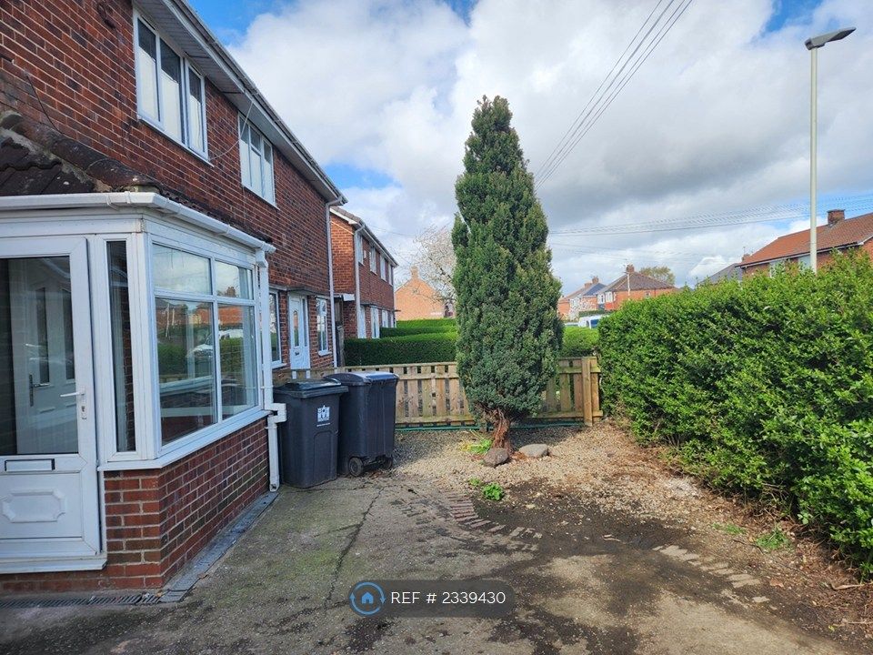 Property photo 2 of 22