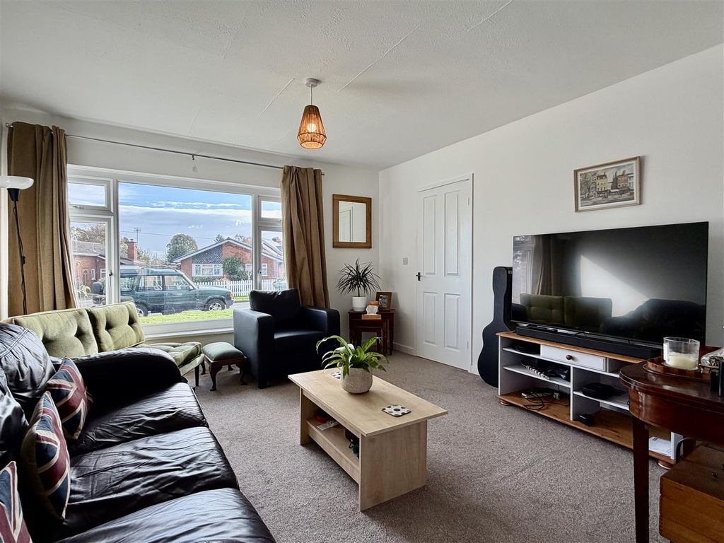 Property photo 3 of 13 Living Room