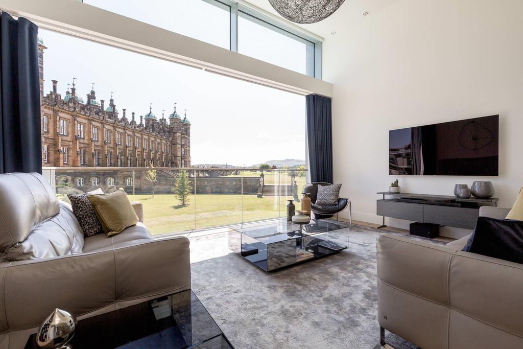 Additional image 6 of 2 bed flat for saleDonaldson Crescent, Edinburgh EH12