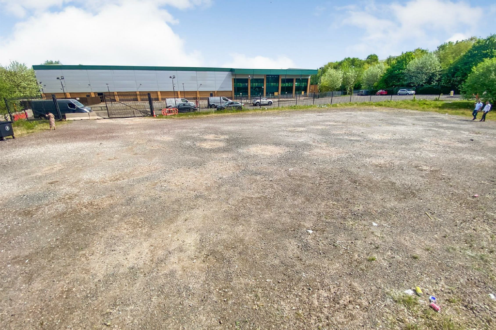 Property photo 1 of 5