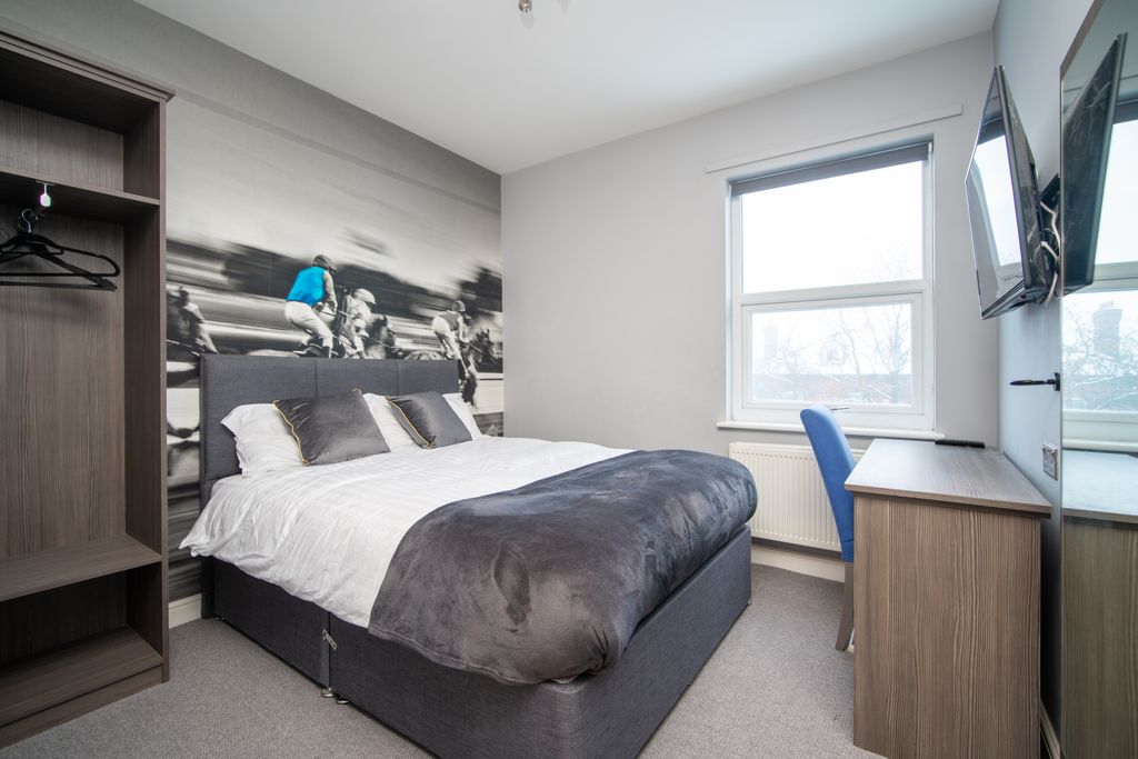 Property photo 2 of 4 R-14