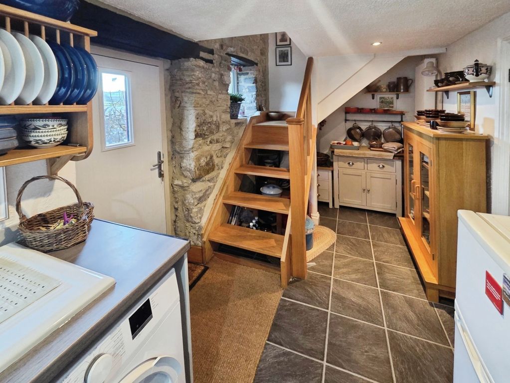 Property photo 3 of 21 Pbox-Img.Jpg