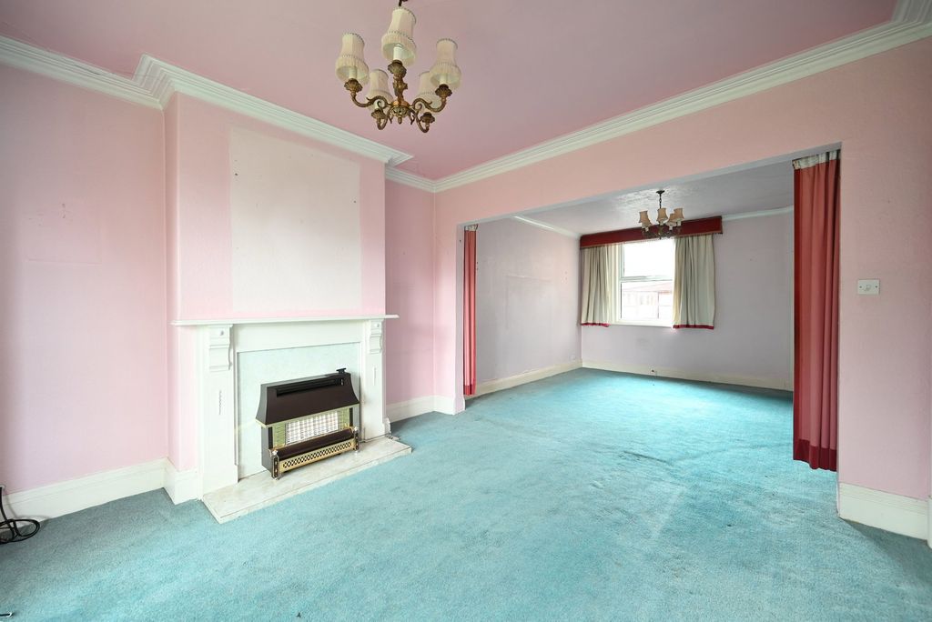Property photo 3 of 23