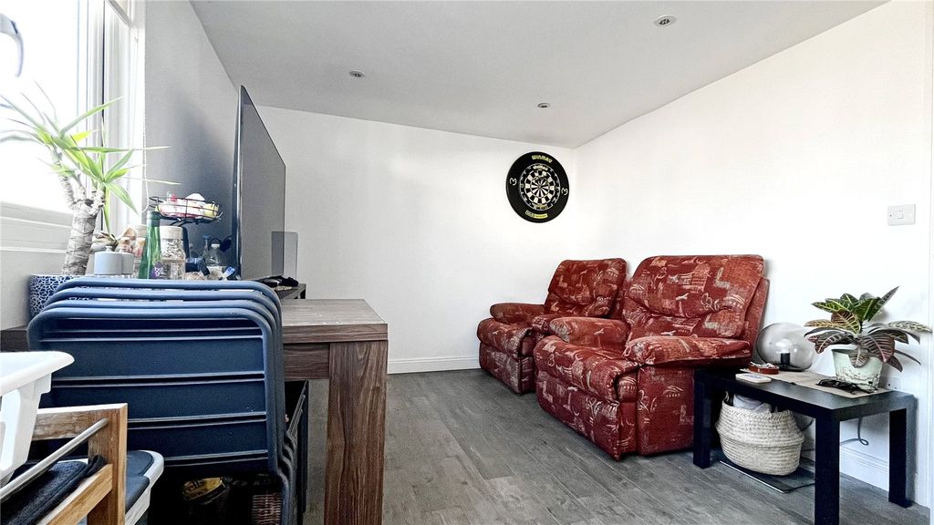 Property photo 2 of 7 Picture No. 07