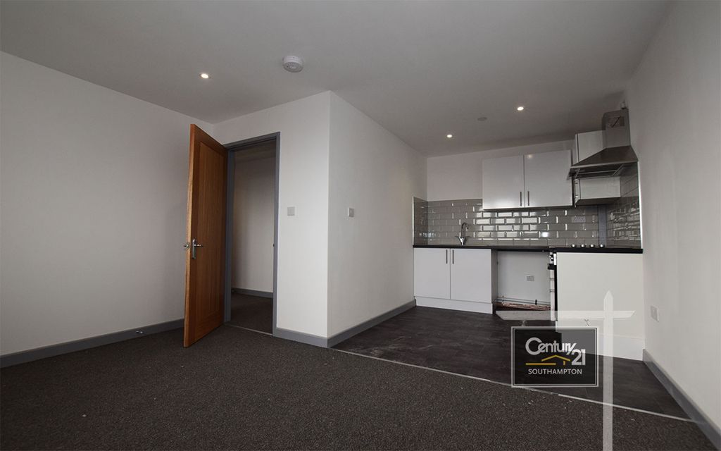 Property photo 1 of 3