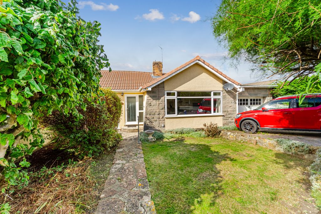 Property photo 1 of 23 3 Bedroom Semi Detached Bungalow For Sale