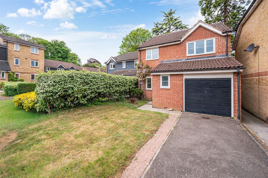 Property photo 1 of 14 Dunnymans Road 30 (16).Jpg