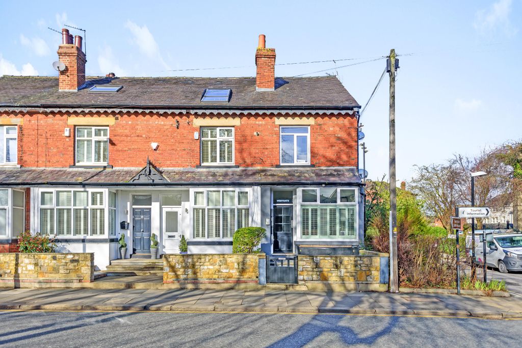 Property photo 1 of 9 Front