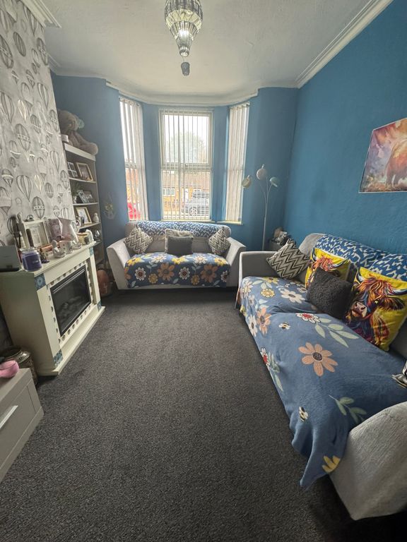 Property photo 2 of 11