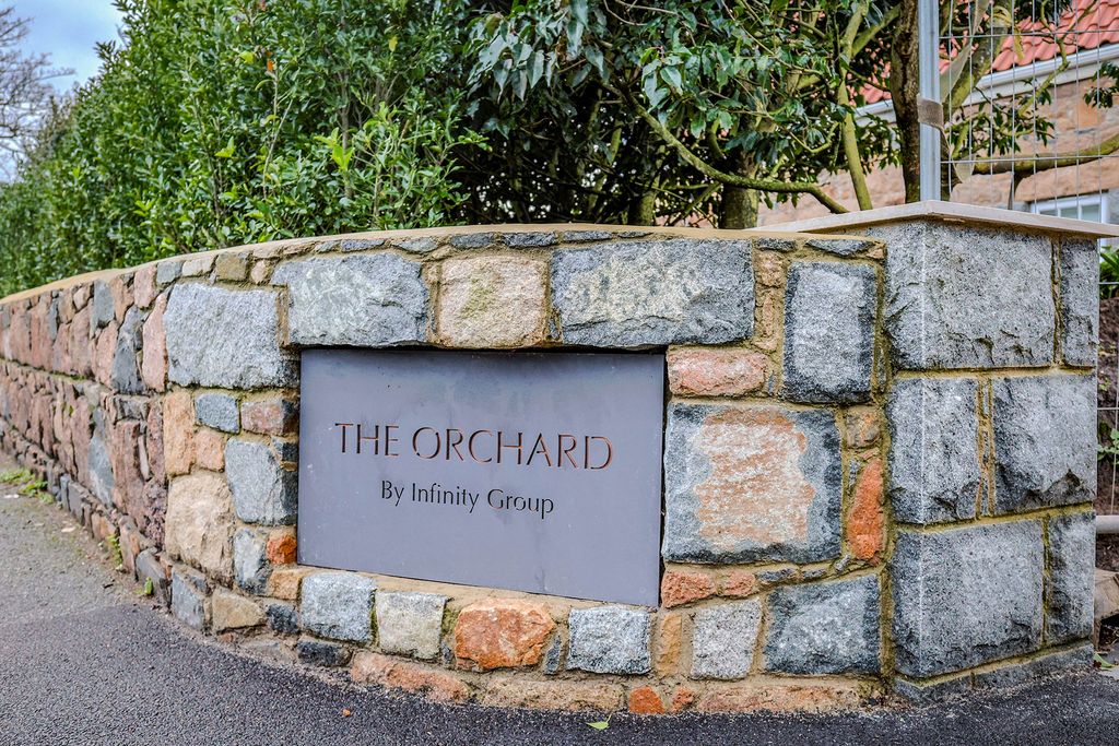 Property photo 3 of 20 Photo 2