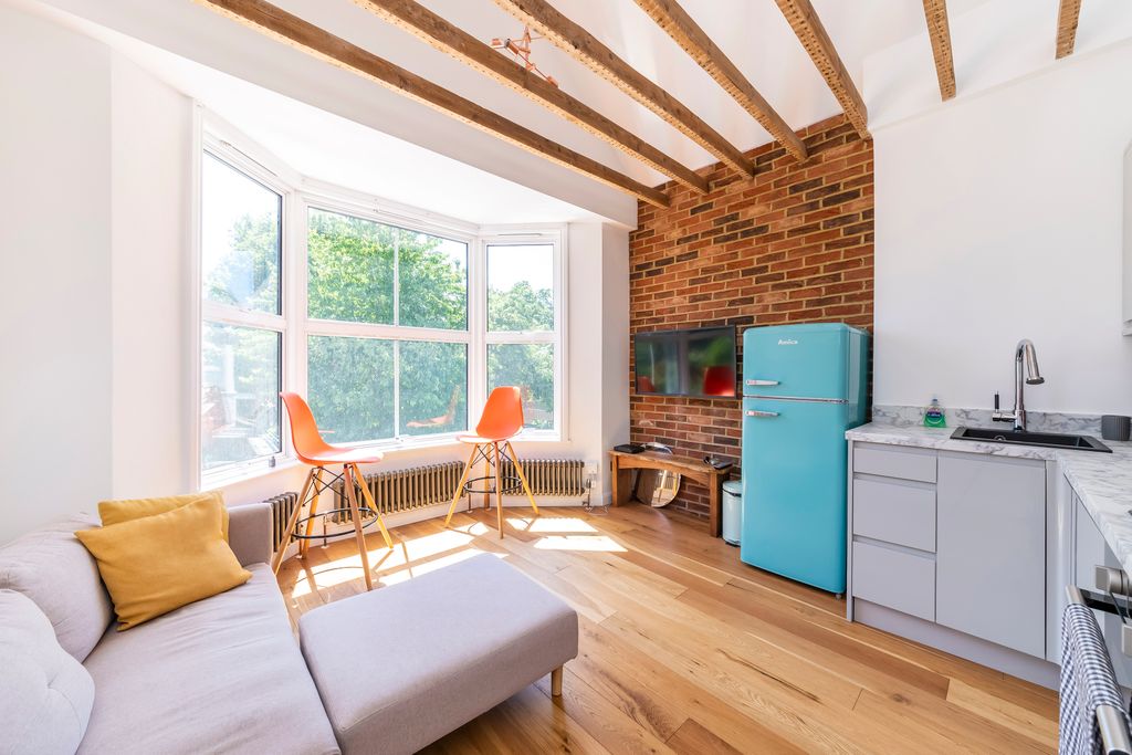 Property photo 1 of 12 Dsc08258