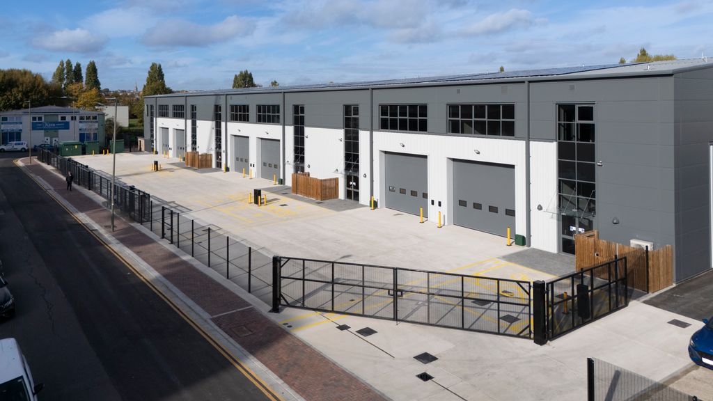 Property photo 3 of 25