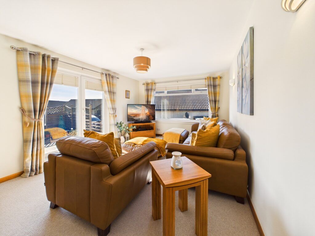 Property photo 2 of 30