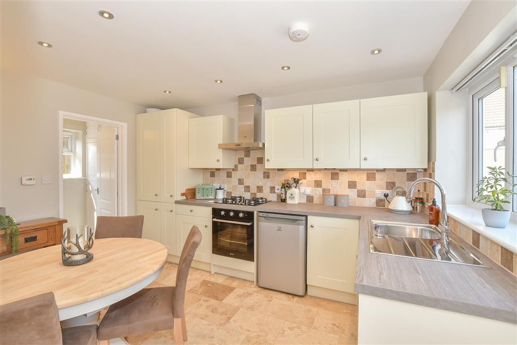 Property photo 2 of 15 Kitchen/ Breakfast Room