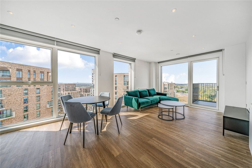 Property photo 1 of 26 Picture No. 14