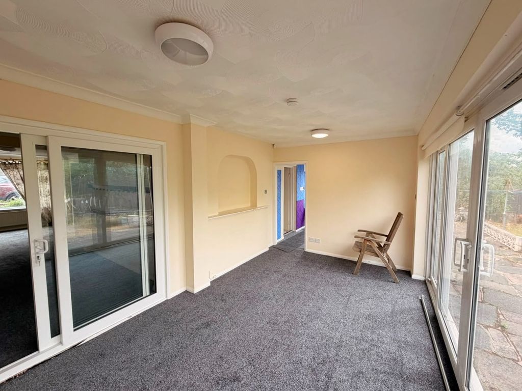 Property photo 3 of 26