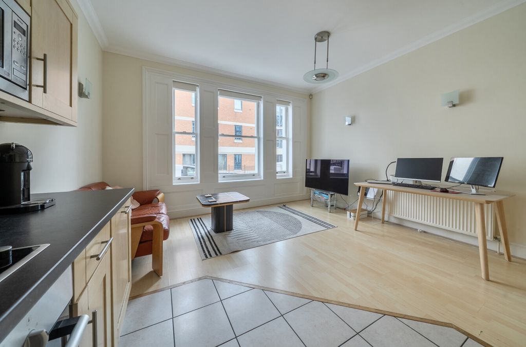 Property photo 2 of 17 1470435-8-6A22Eb8...