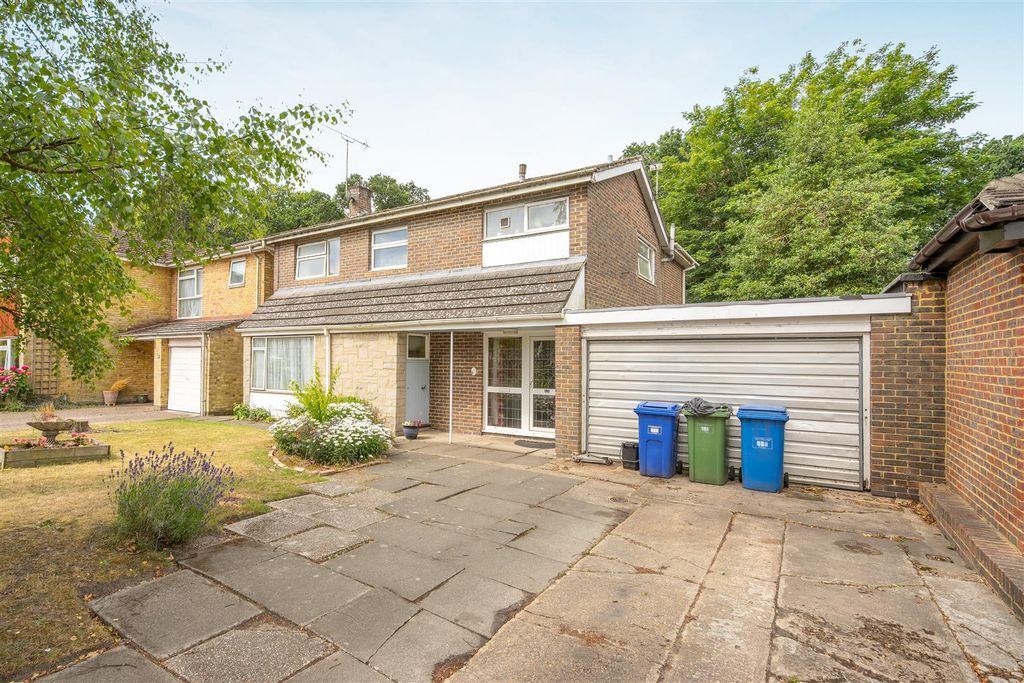 Property photo 1 of 11