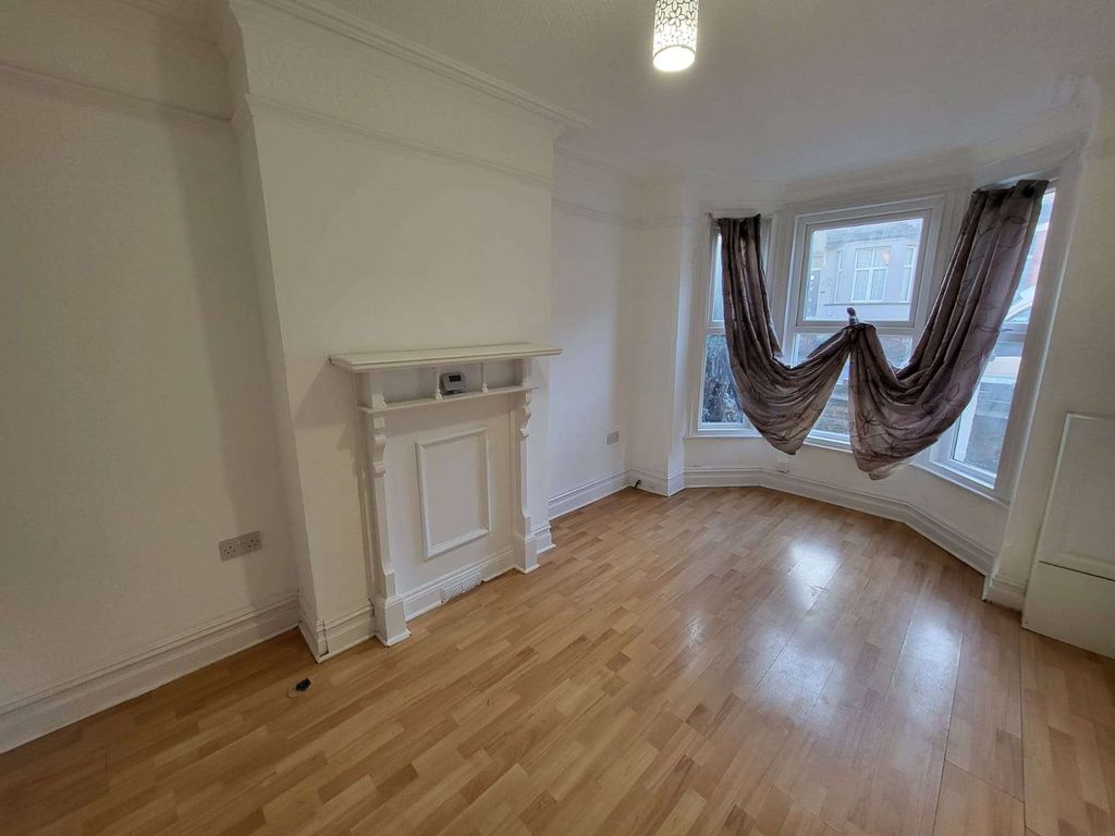 Property photo 2 of 15 Gallery