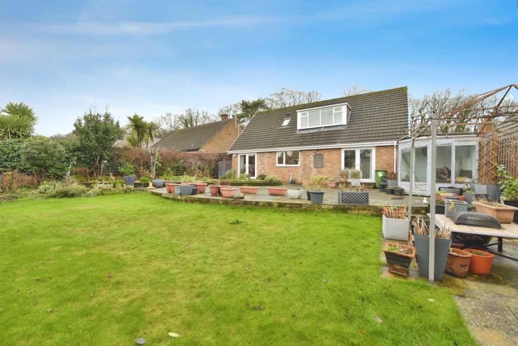 Property photo 2 of 24