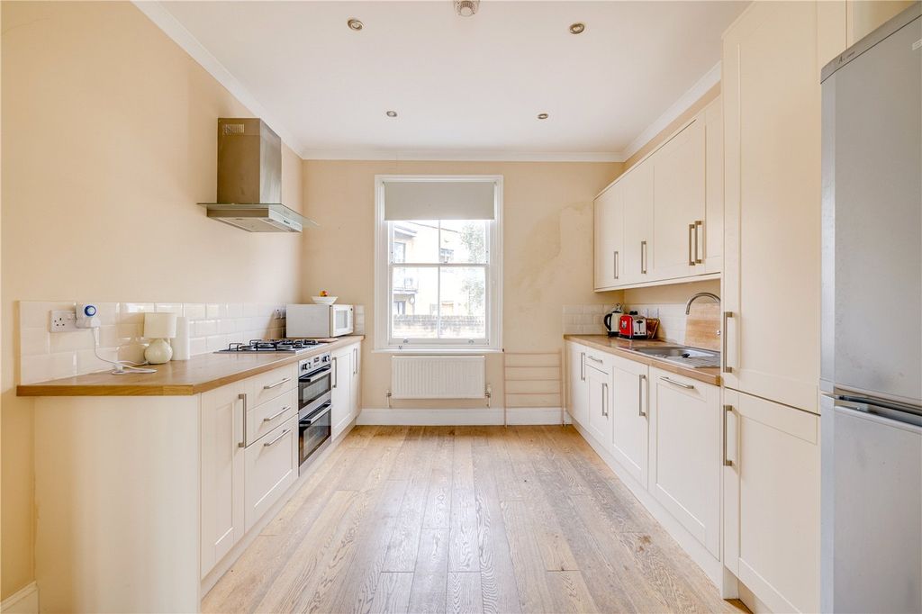 Property photo 2 of 11 Picture No. 05