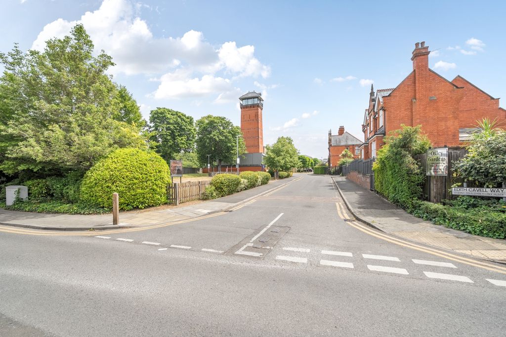 Property photo 2 of 14 1470859-14-6A1d74...