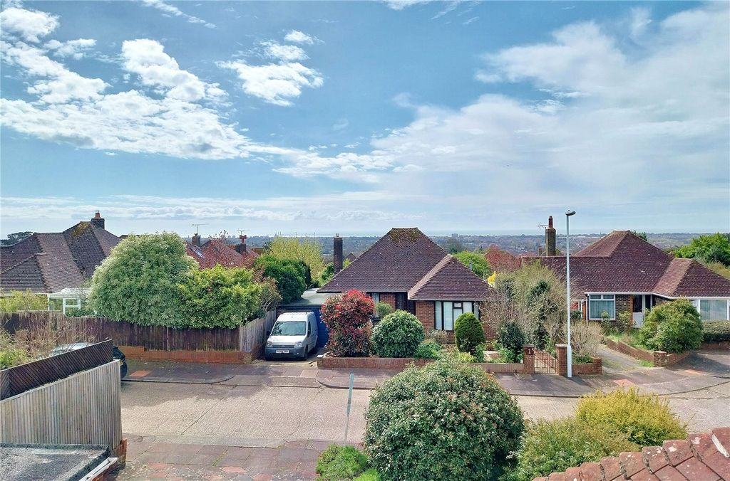 Property photo 2 of 13 Picture No. 16