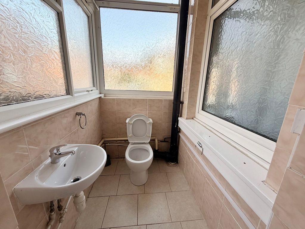Property photo 3 of 6 Picture No. 05