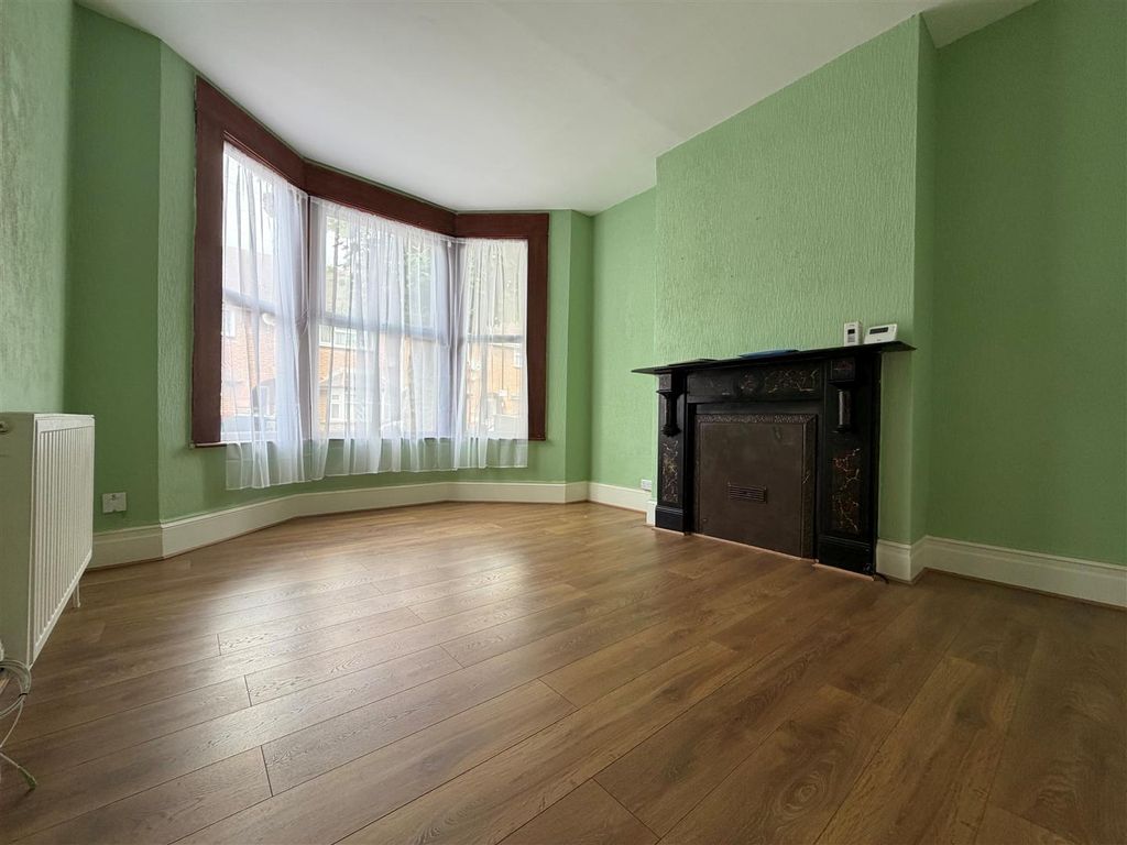 Property photo 2 of 17 11.Jpg