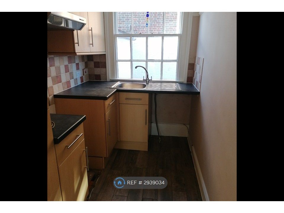 Property photo 2 of 4 Kitchen