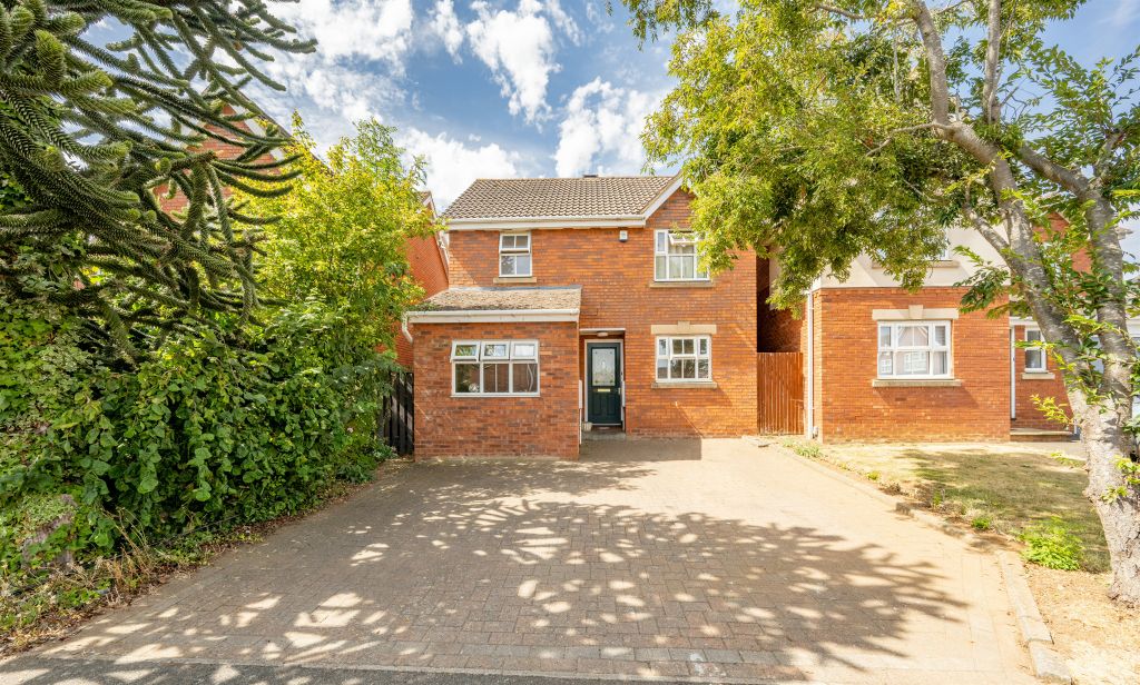 Property photo 1 of 2