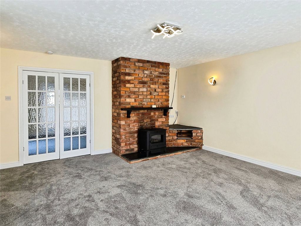 Property photo 2 of 12 Living Room