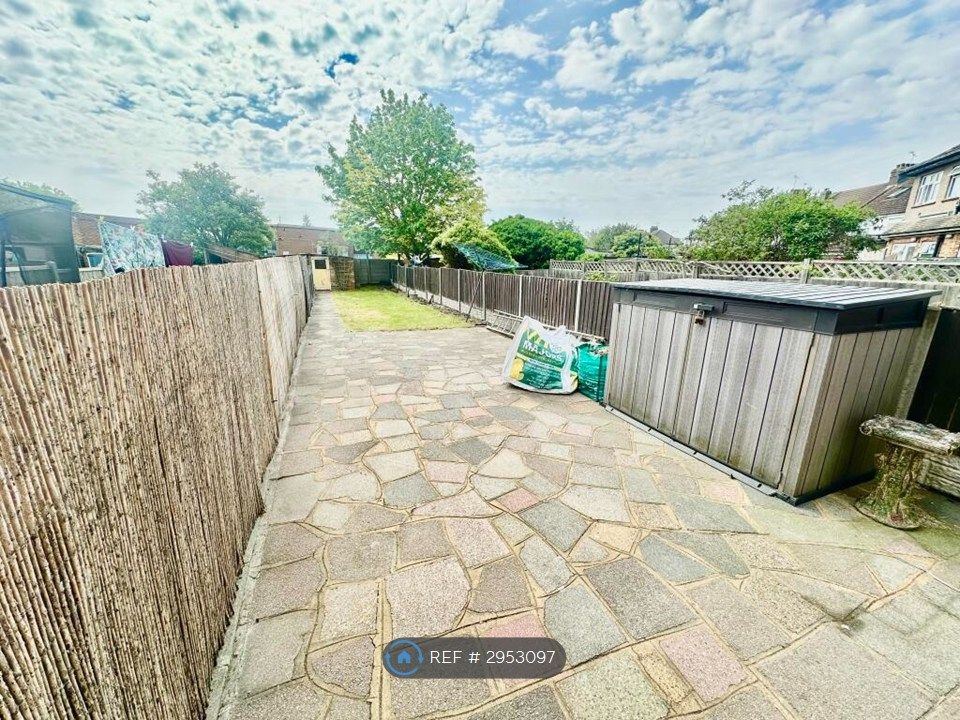 Property photo 3 of 8