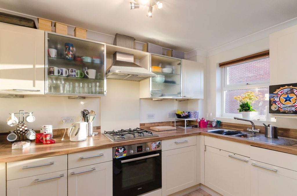 Property photo 3 of 5 Picture 3