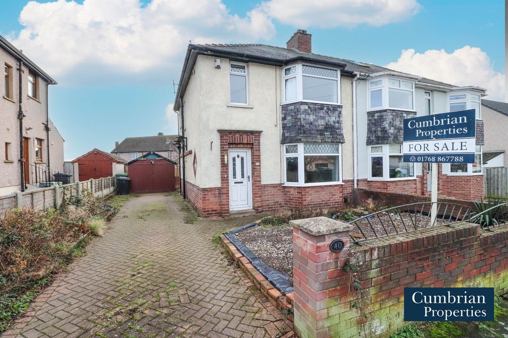 Property photo 1 of 18 Front External