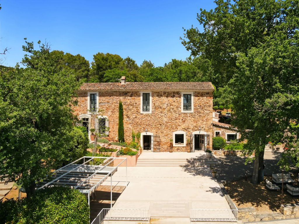 Property photo 2 of 30