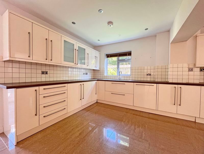 Property photo 3 of 20 Photo 29