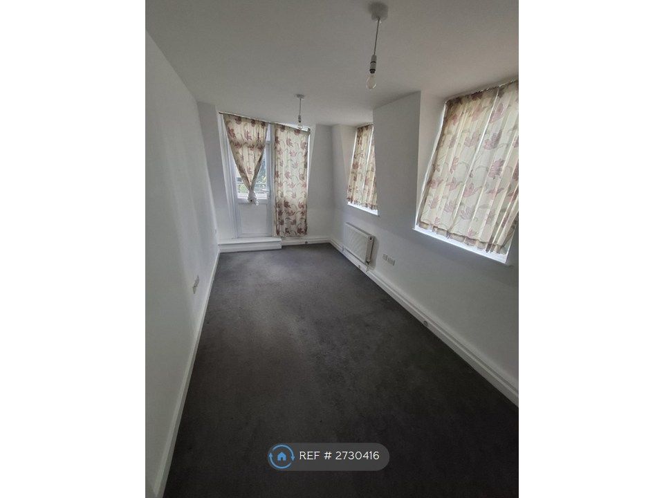 Property photo 1 of 13 Bedroom 1