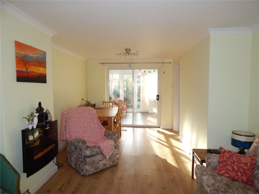 Property photo 2 of 12 Picture No. 03