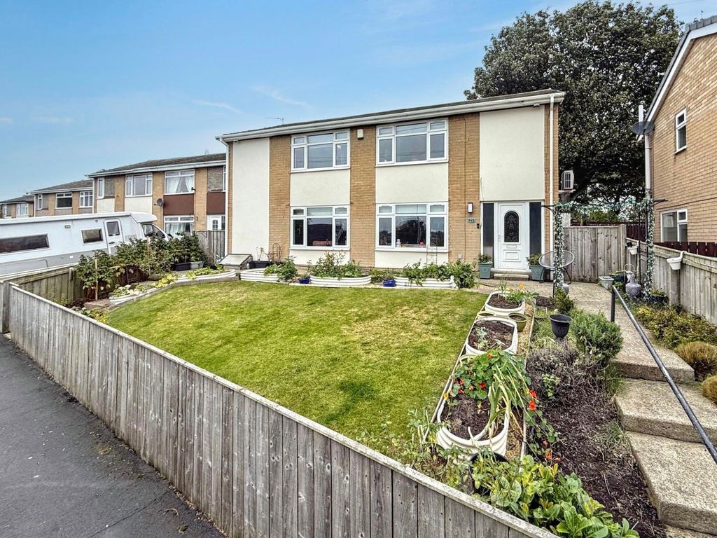 Property photo 1 of 32