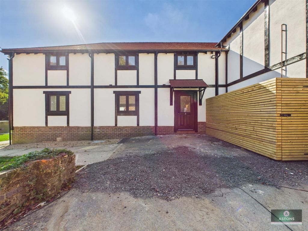 Property photo 3 of 12 Cam04622G0-Pr0070-Still019.Jpg