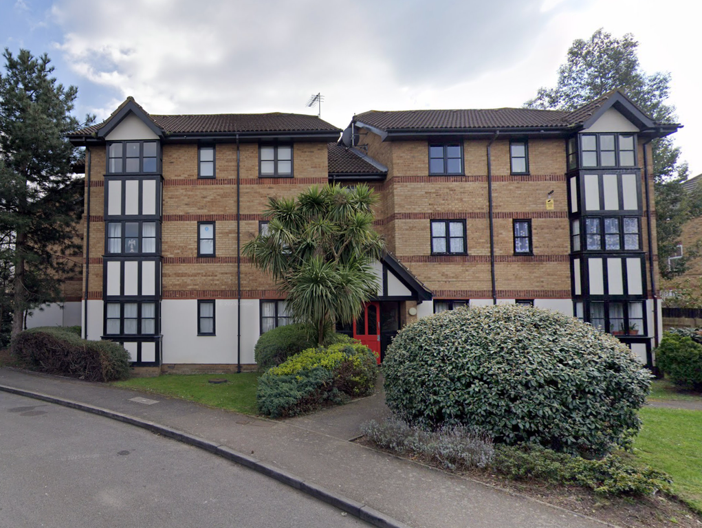 Property photo 1 of 5