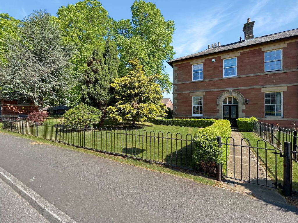 Property photo 1 of 38