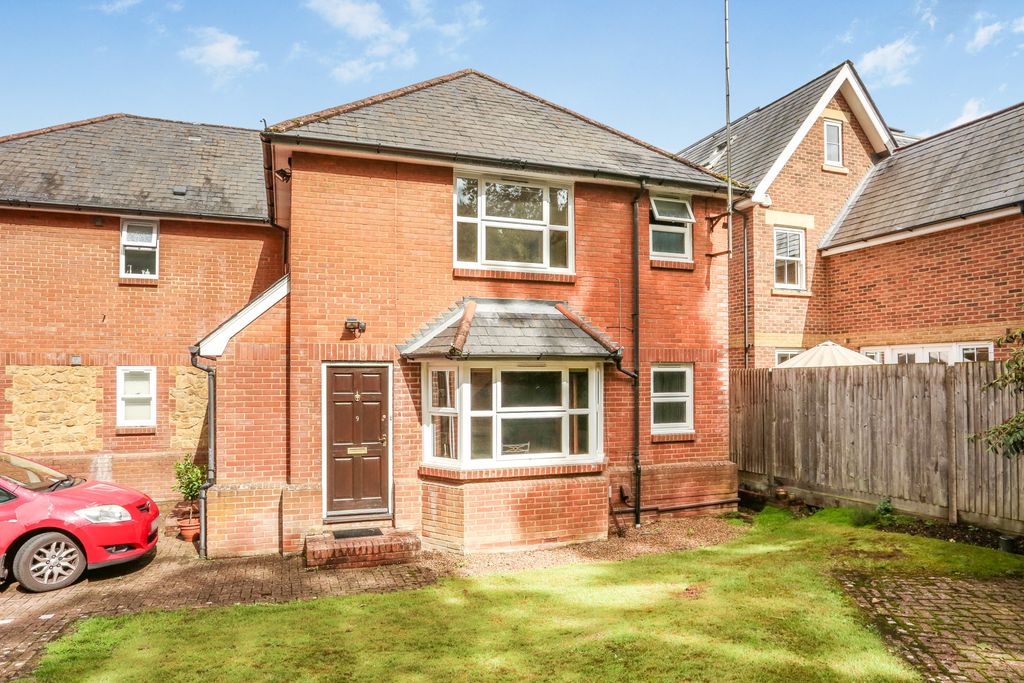Property photo 1 of 14