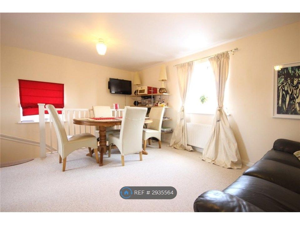 Property photo 3 of 9